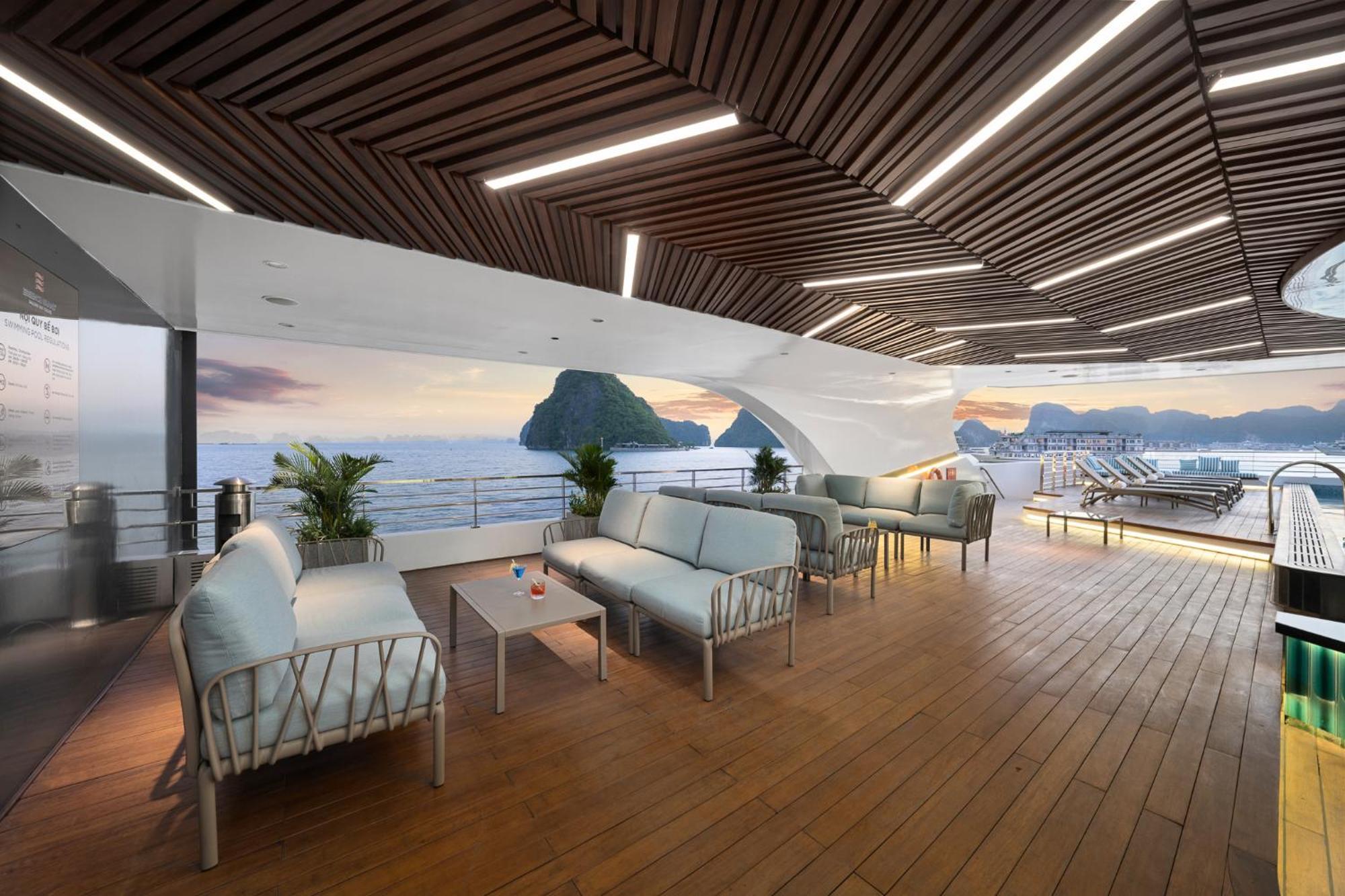 ホテル Grand Pioneers Halong Bay Cruise 1 ハロン エクステリア 写真